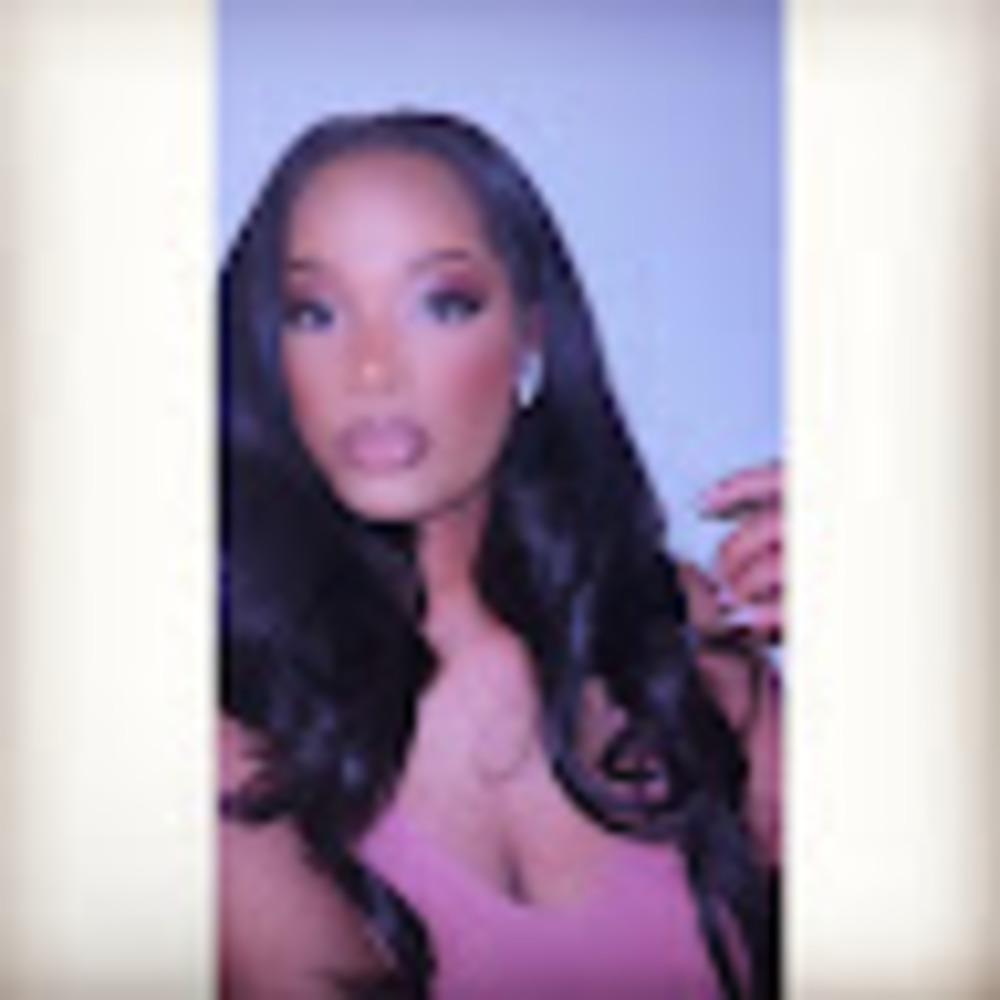 Meet your Posher, Demi